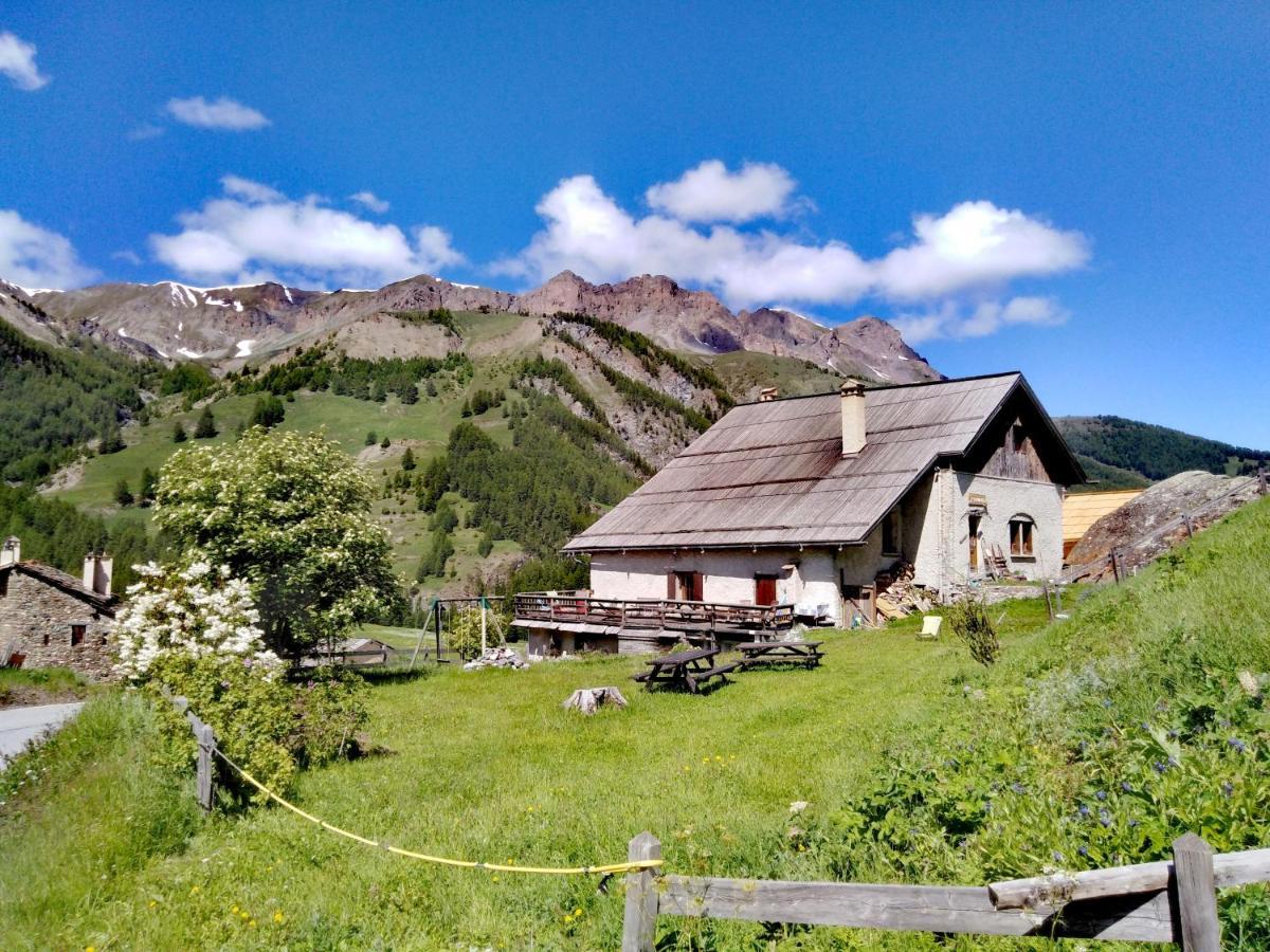 Auberge L'Estoilies Saint-Vérand Exteriér fotografie